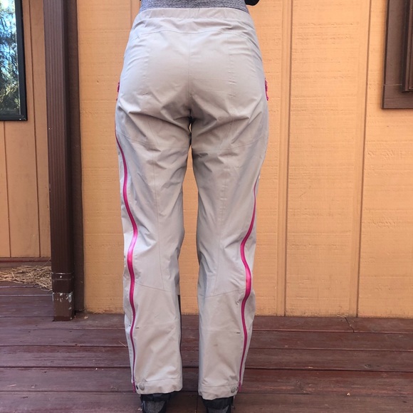 Out of Stock Arc'teryx Alpha AR Pant Womens Medium - Picture 7 of 13